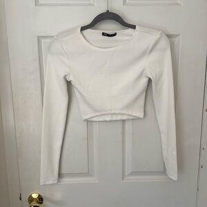 Long sleeve crop top